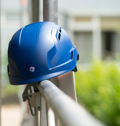 VBG Bouwhelm aan steiger