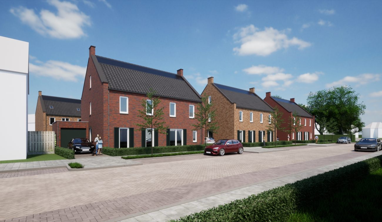 Herontwikkeling De Molensteen Valkenswaard – nieuwe rij woningen in rode en zandkleurige baksteen met donkere zadeldaken, jonge bomen en geparkeerde auto’s aan een rustige woonstraat onder blauwe lucht.